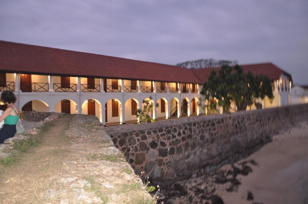 Thenu Rest Guest House Ґалле Екстер'єр фото