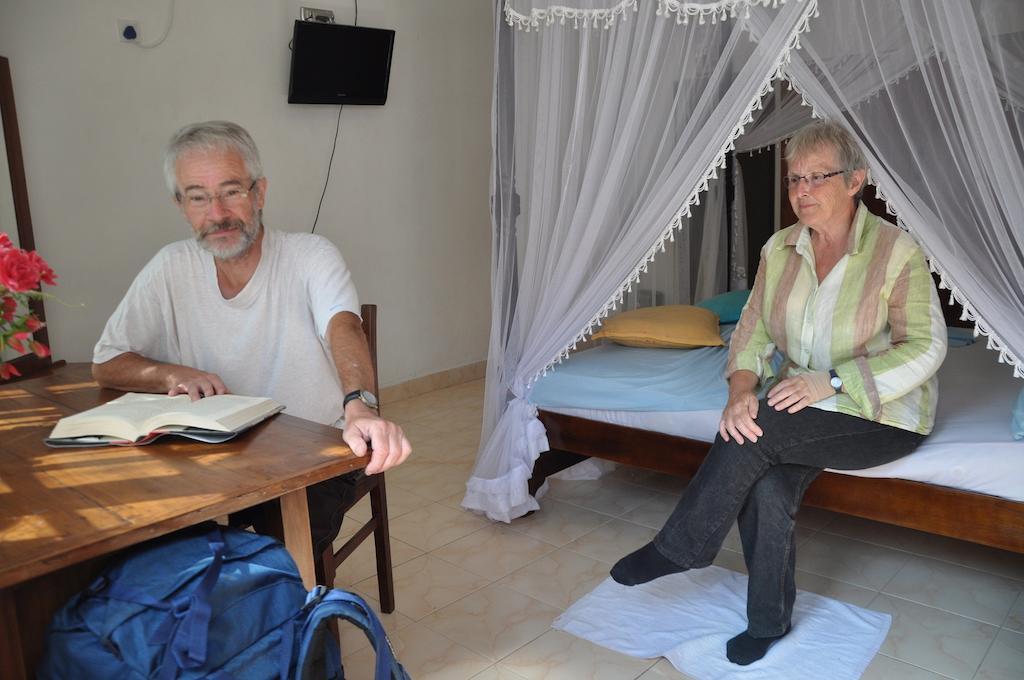 Thenu Rest Guest House Ґалле Екстер'єр фото