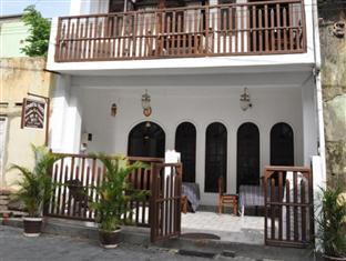 Thenu Rest Guest House Ґалле Екстер'єр фото
